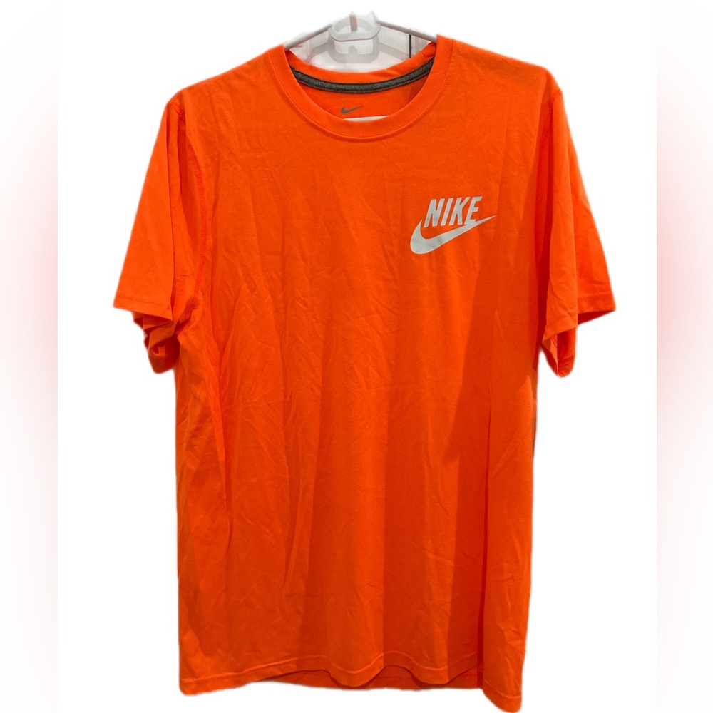 *NEW* Nike Men's Orange Short Sleeve Tee